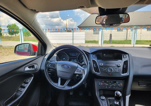Ford Focus cena 36900 przebieg: 117900, rok produkcji 2016 z Piła małe 466